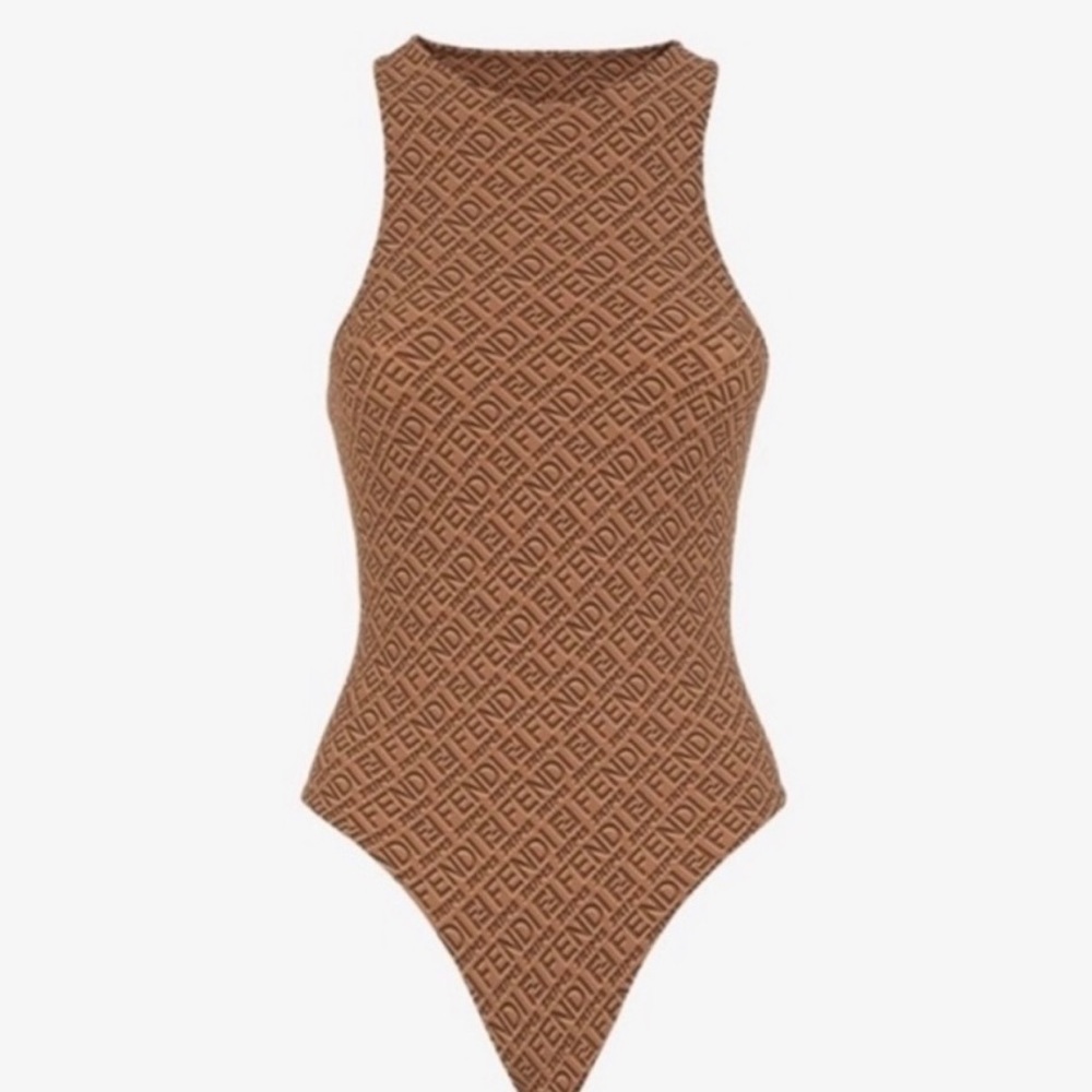 SKIMS FENDI SIZE SMALL WITH BOX